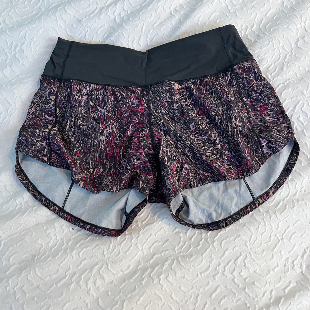 Lululemon Speed Up Mid Rise Short - Picture 2 of 4